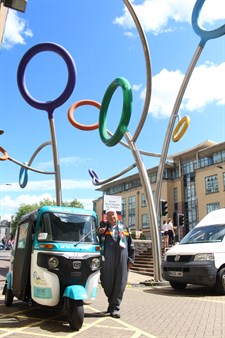 Tuk tuk challenge outside